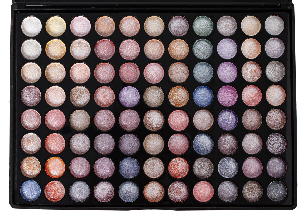 Trusa de machaij paleta farduri de pleoape Makeup Beauty 88 de culori 1