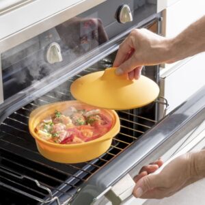 Vas de gatit cu abur multifunctional din silicon cu retete Silicotte InnovaGoods,